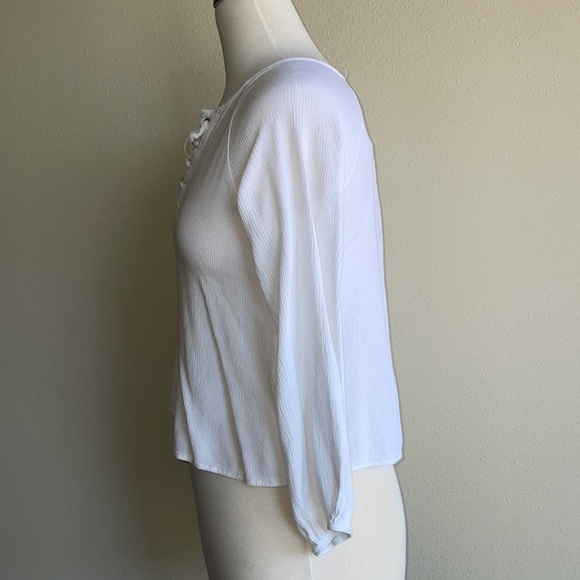 NABEE white v-neck with cross cross ties blouse with scrunch cuffs women’s small - Picture 3 of 8